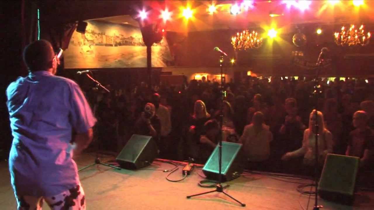 Bayo supports Aswad - Broadstairs - UK Reggae