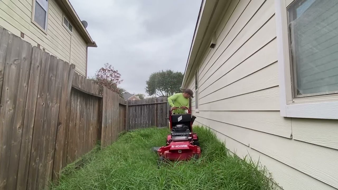 Encore Rage Stand On 32&Prime; w/ Kawasaki FS600V-18 HP  Grass cutting small overgrown backyard