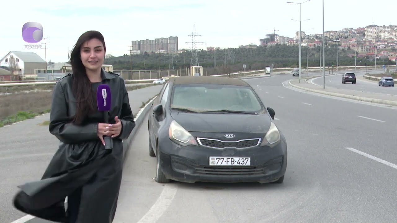 Bakıda avtomobil yol kənarında tərk edilib