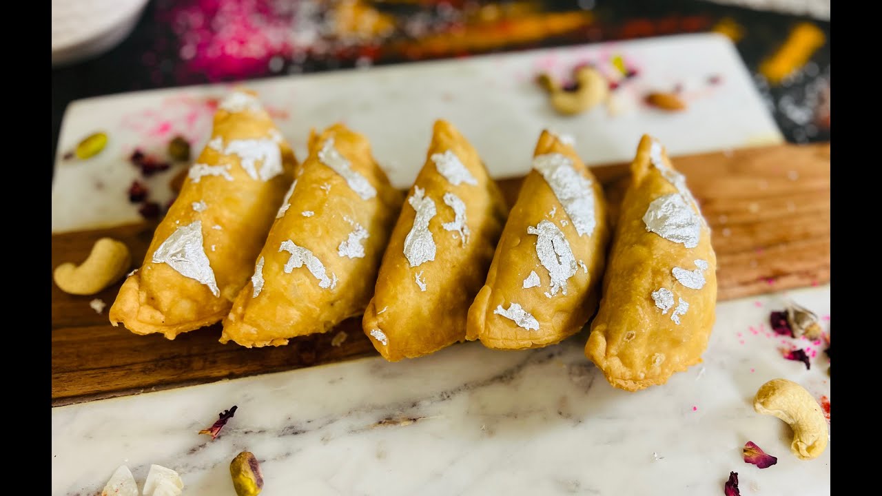 Gujiya Recipe With Milk Powder | Mawa Gujiya | Holi Special Gujia Recipe | मिल्क पाउडर वाली गुझिया