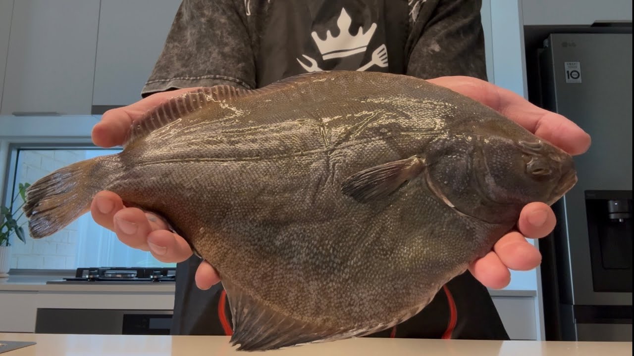 Flounder Cooked in Alfoil on Charcoal | Simple & Easy BBQ (clean and cook)