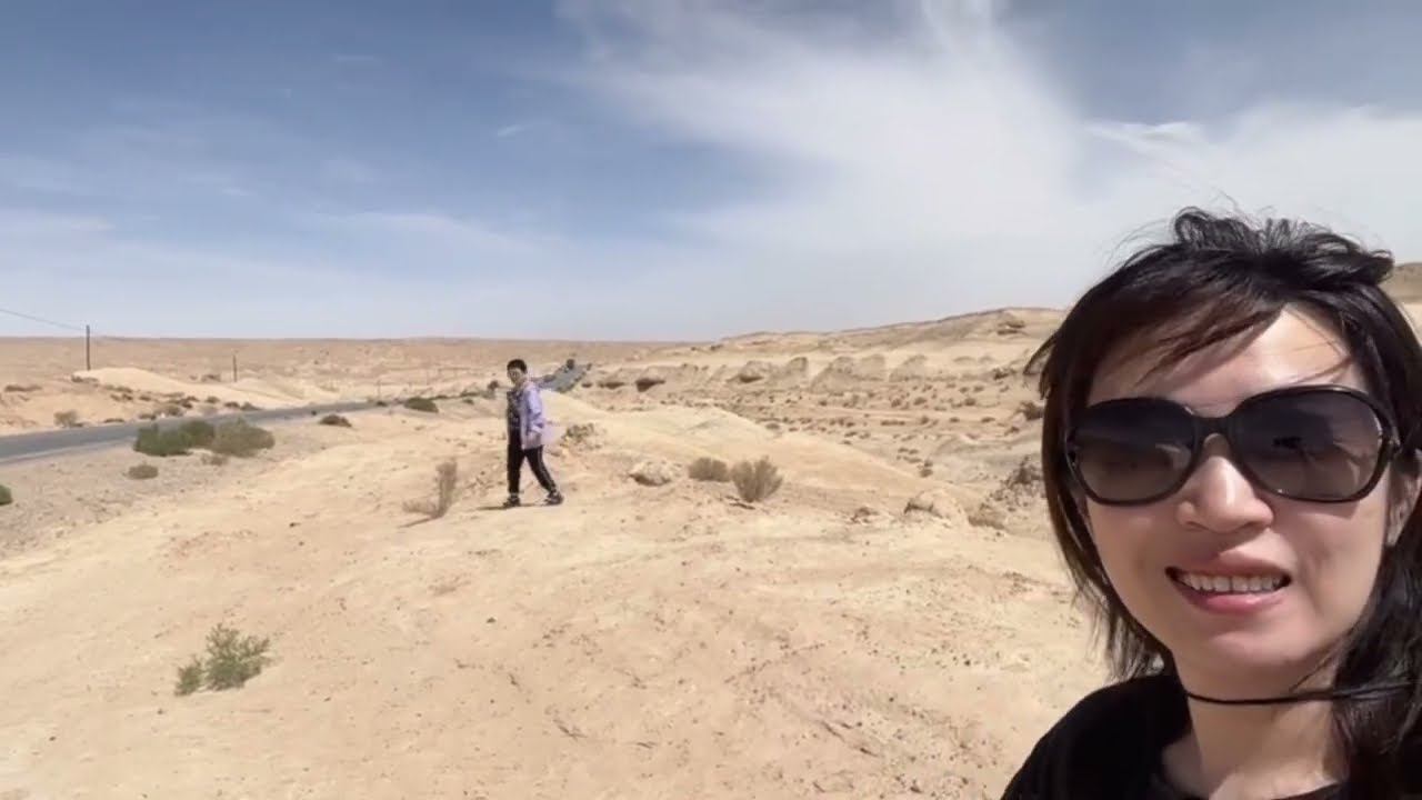 Vast Gobi Desert, endless wilderness