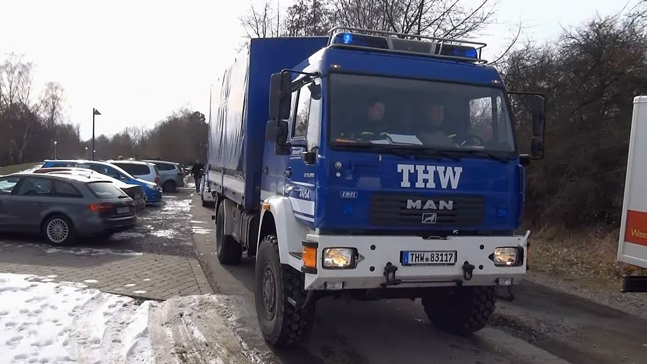 Meteoritenregen &uuml;ber Frielendorf Gro&szlig;einsatz f&uuml;r Feuerwehr Rettungsdienst und THW