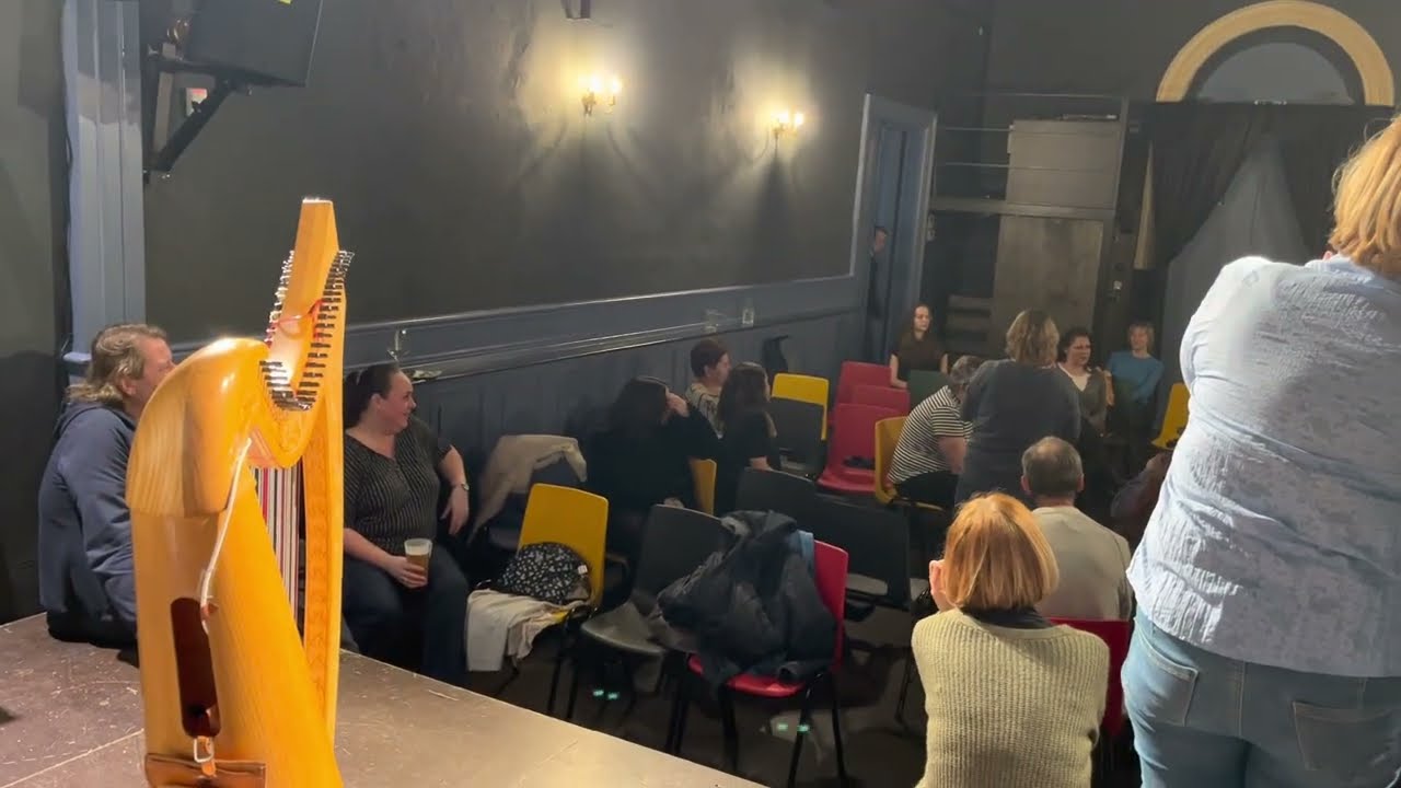 Bárka: Děti z Pirea a Martha Elefteriadu