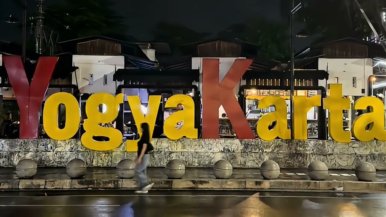 TUGU JOGJA - Leely Izha
