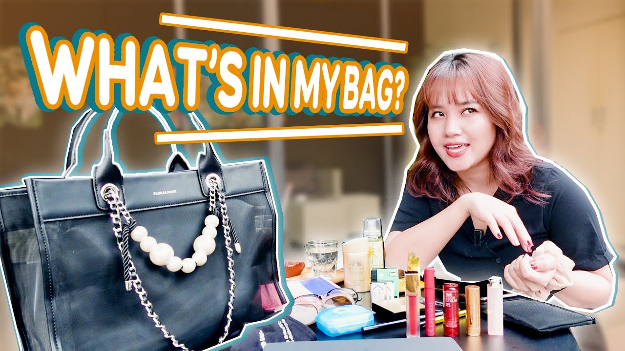 WHAT’S IN MY BAG? Sau 1 năm túi mình có gì thay đổi?!?! | Châu Giang nè!