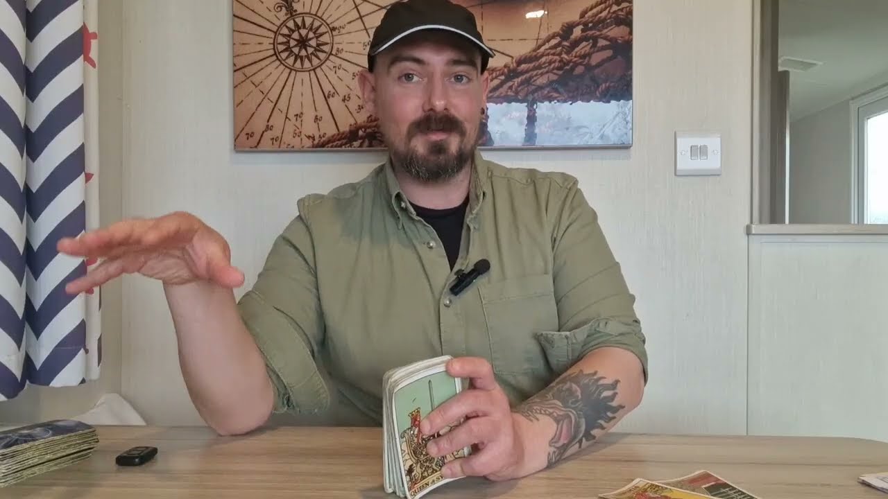 Близнецы ♊️ БЛИЗНЕЦЫ! НАМ ОЧЕНЬ НУЖНО ПОГОВОРИТЬ ОБ ЭТОМ ЧЕЛОВЕКЕ!!.. | Ноябрь 2025 г. Люблю читать