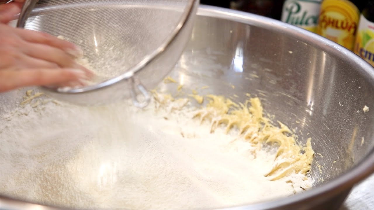 バナナをふんだんに使った上品な味わいのバナナパウンドケーキの作り方