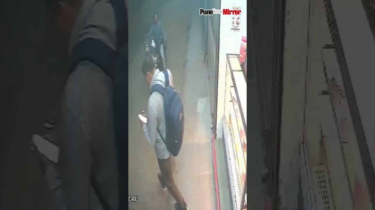 Loni Kalbhor Police Constable Caught on Camera Threatening Cake Shop Owner, Video Goes Viral