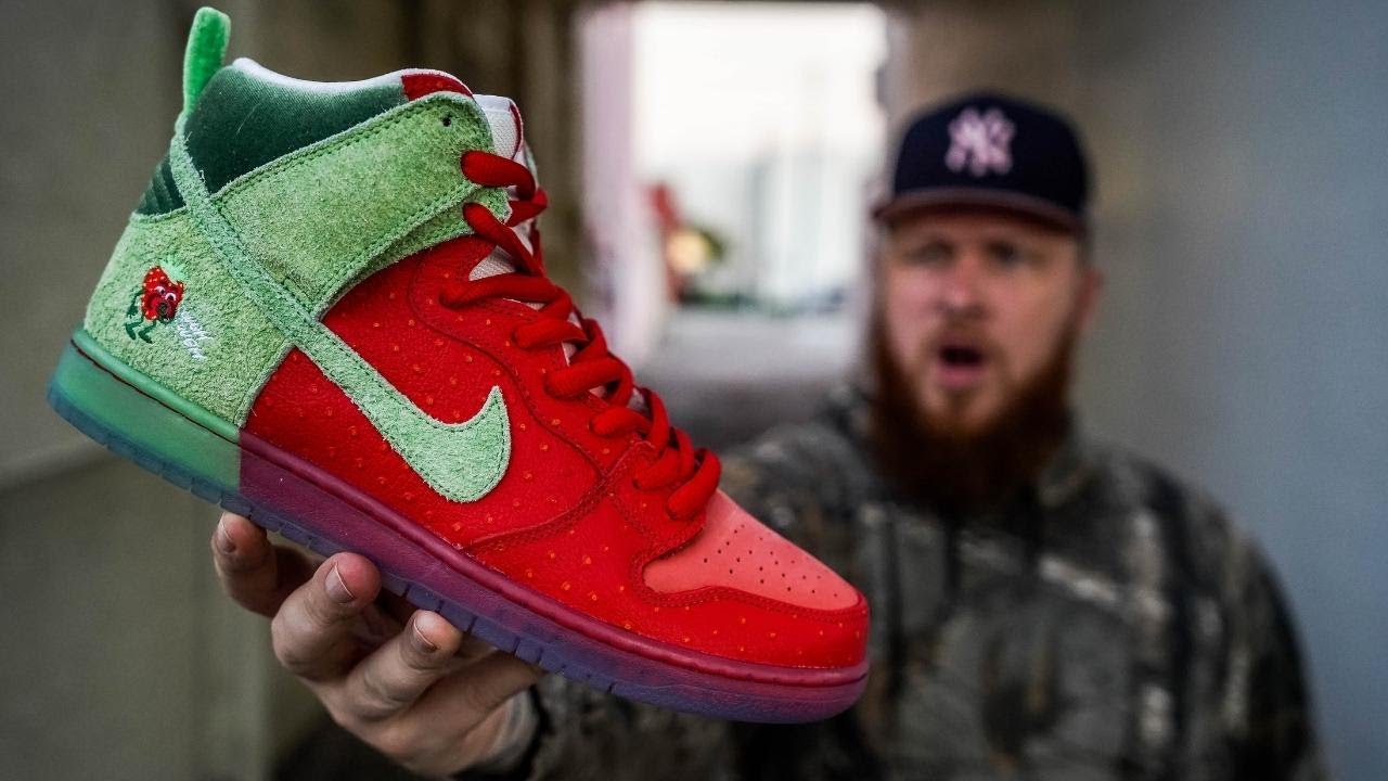 Я НИКОГДА НЕ ДУМАЛ, ЧТО КРОССОВКИ NIKE SB DUNK HIGH STRAWBERRY COUGH ВЫЙДУТ! (Наконец-то они здесь)