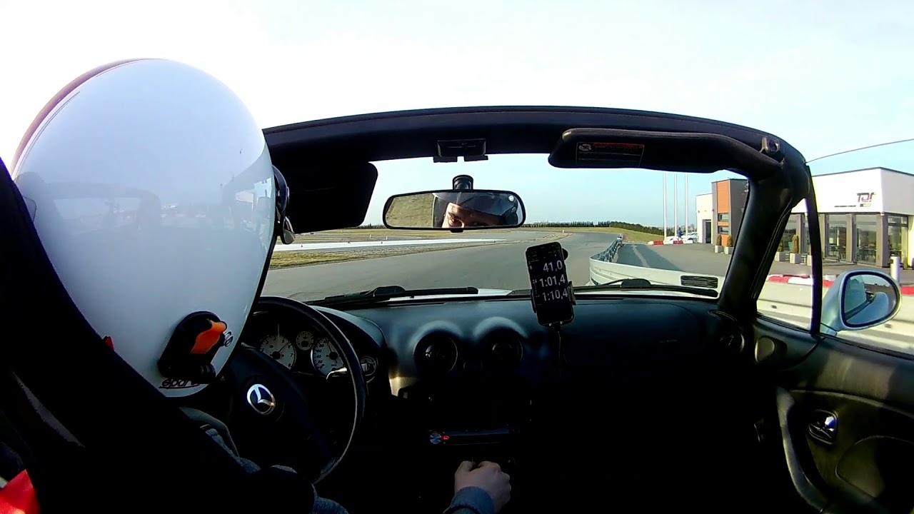 Tor Łódź, Mazda MX5 NBfl 1:01,713 onboard