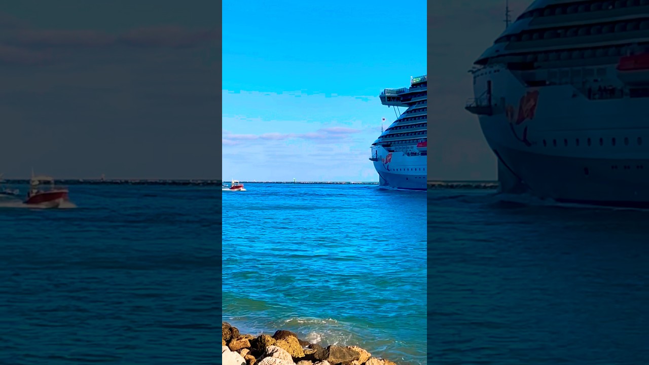 Scarlet Lady ⚓️🛳️ 