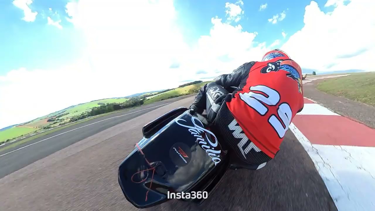 Cuide do piloto da frente trackday não é corrida .... ❤️‍🔥