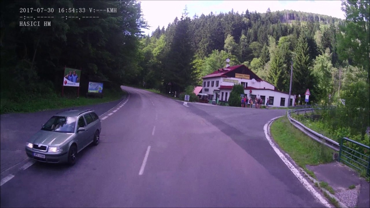Hasiči HM 30.7.17 dopravní nehoda 2xOA směr Malá Úpa