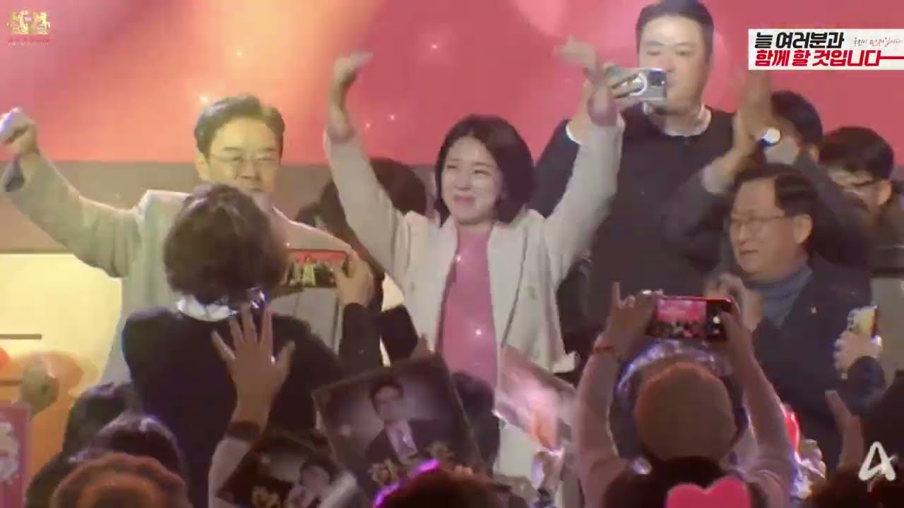 Here in Jamsil, I was at the Han Dong hoon Talk Co  / Women's Song