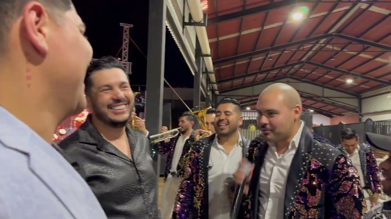 Que Me Vas A Dar - El Flaco, Eduin Caz y Banda Renovación