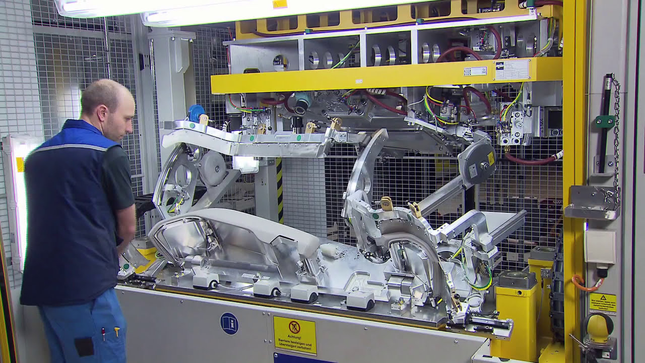 BMW i Cockpit Production