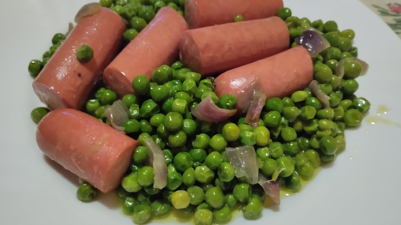 UN SECONDO PIATTO SEMPLICE E ORIGINALE! WURSTEL CON PISELLI!