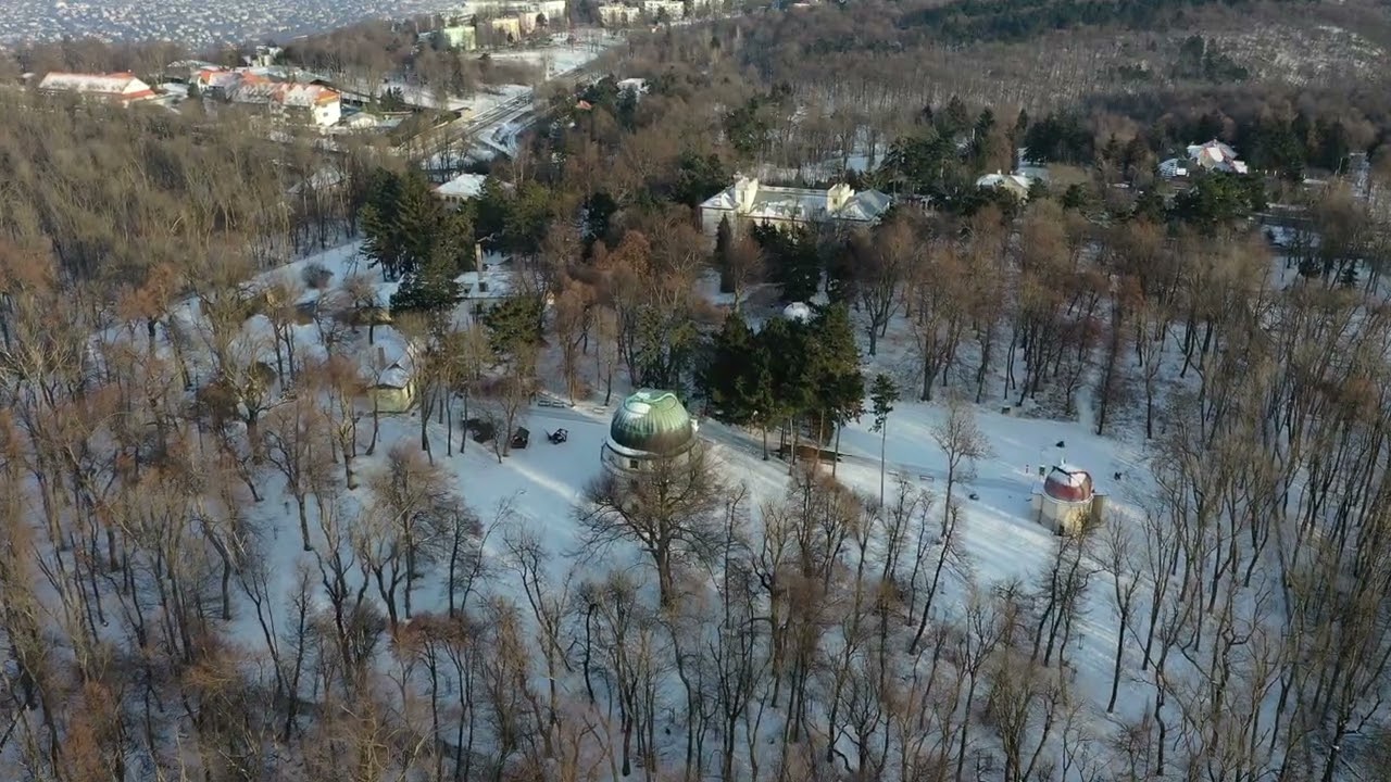 A Svábhegyi Csillagvizsgáló télen