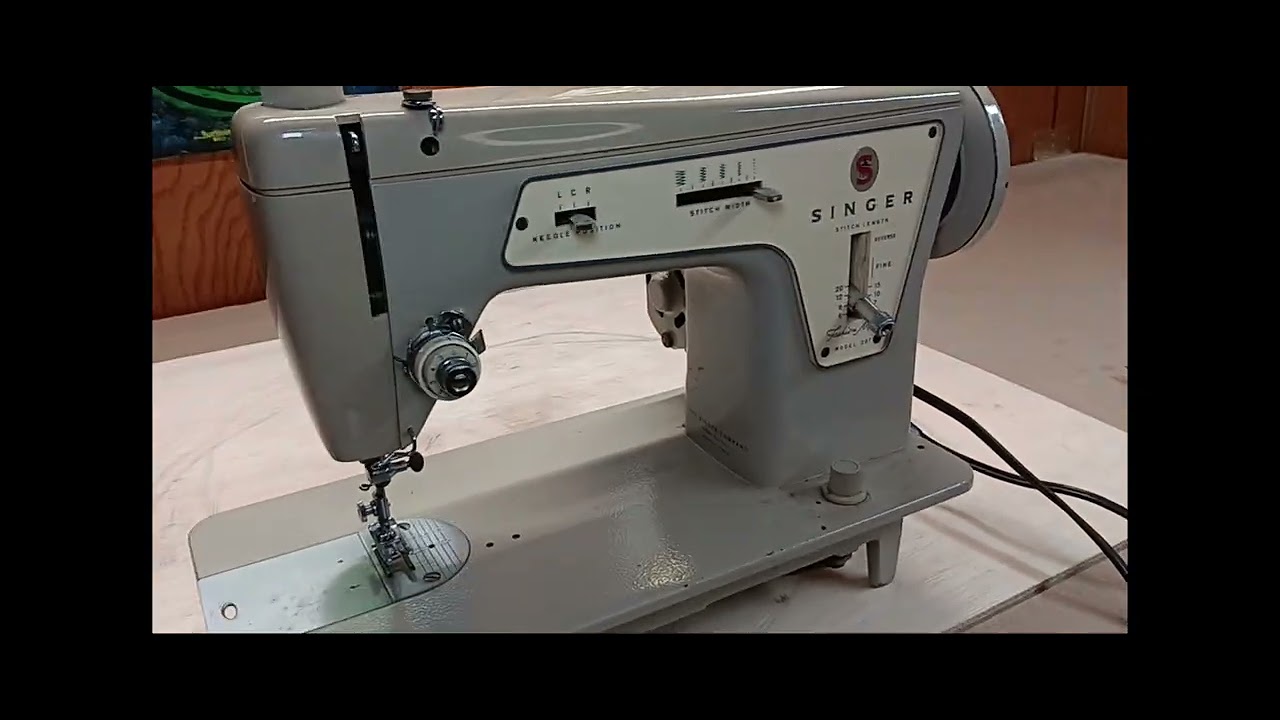 Singer Model 237 Made in Italy.