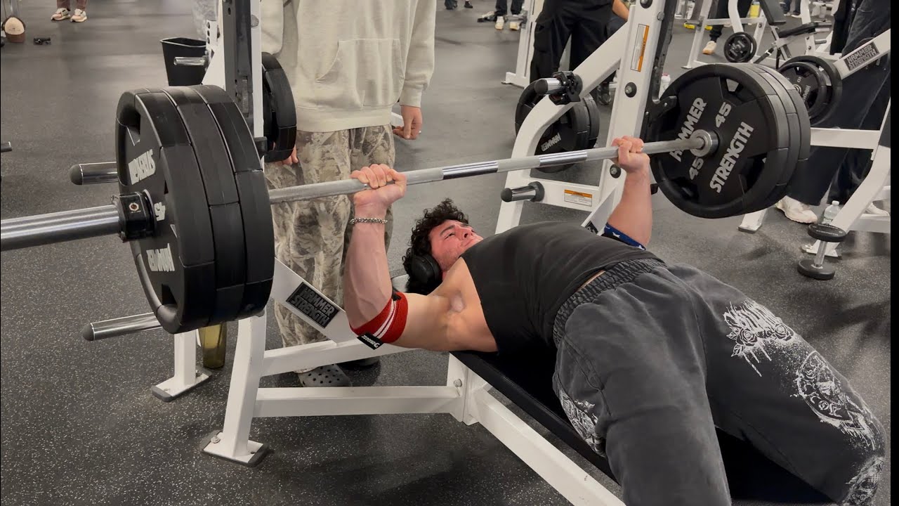 REPPING 315 ON CHEST DAY (day 2)