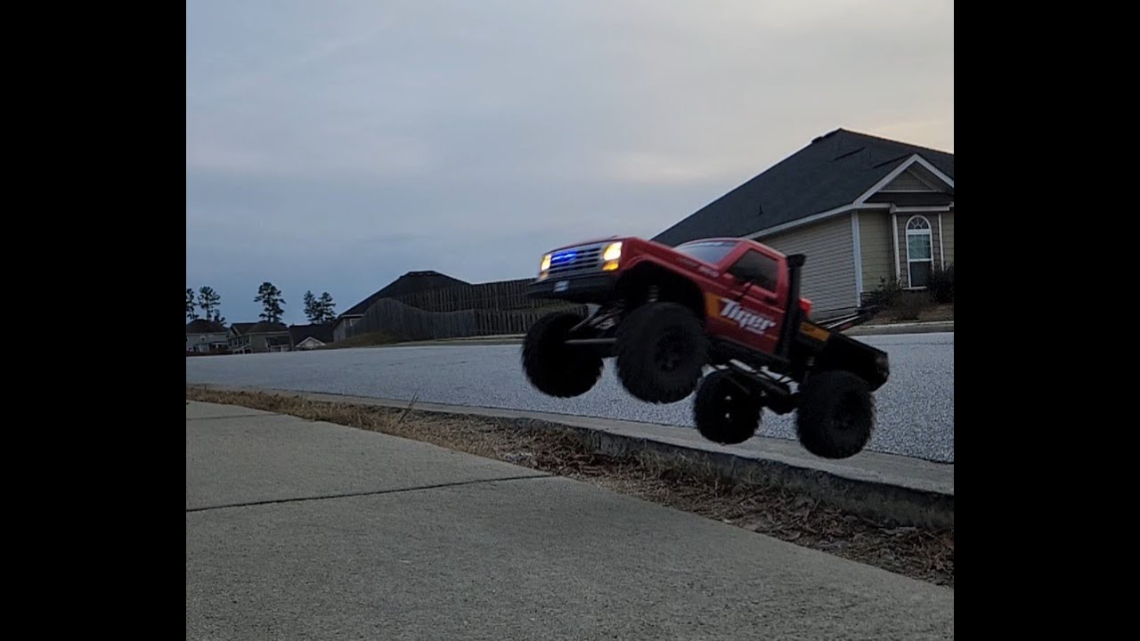 Cross RC EMO X3 - слишком сильно надавил и сломал! Хорошо, что в комплекте есть инструменты!
