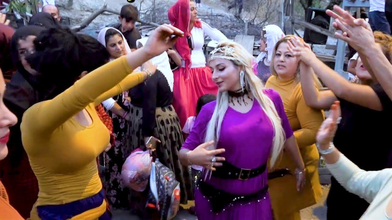 turkish wedding dance bride and groom