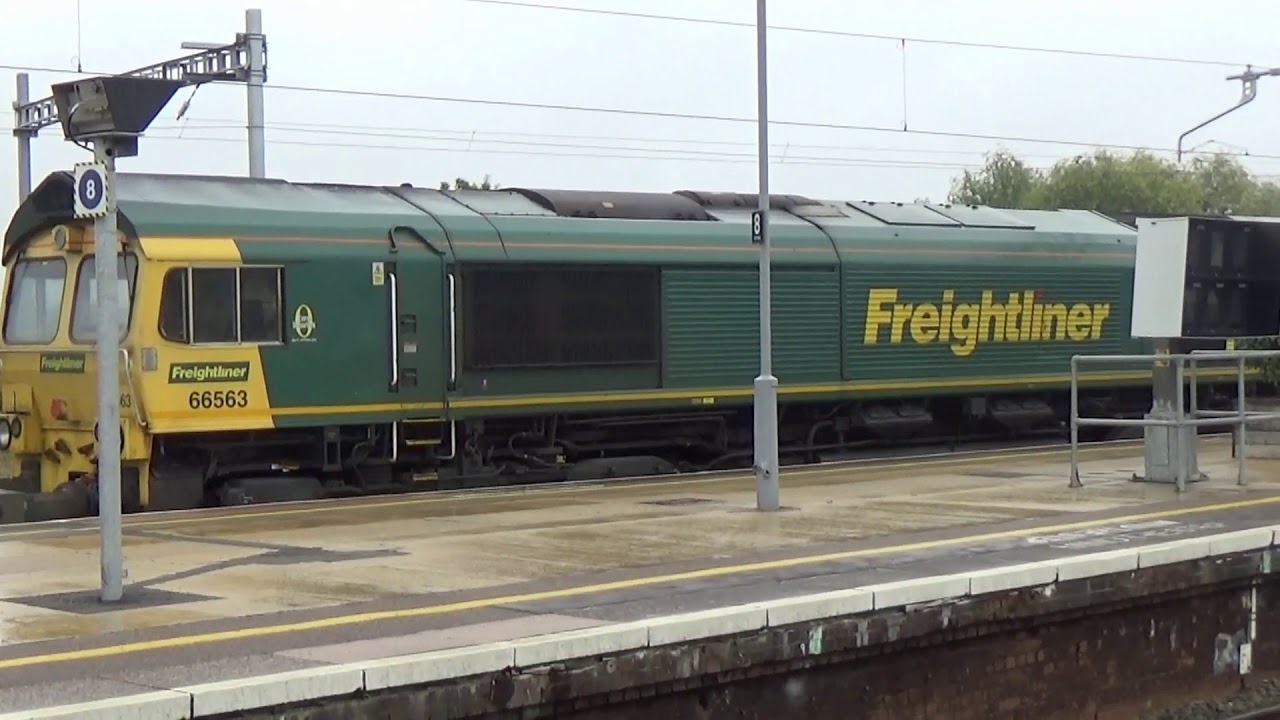 Class 66 Startup and departing Didcot Parkway - 06/10/2018