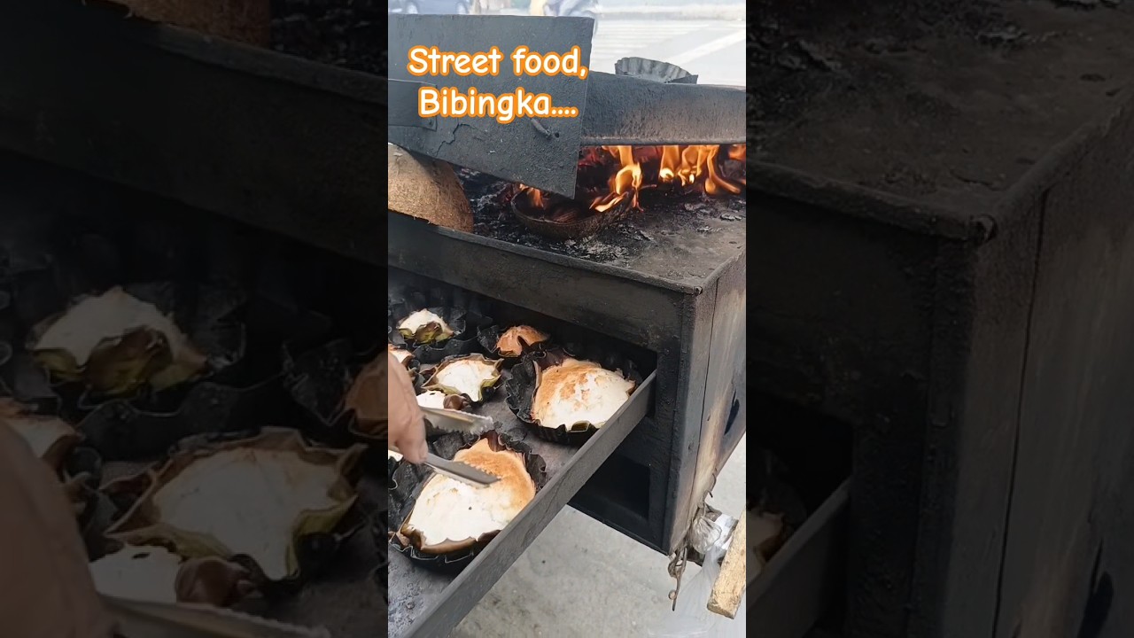 Bibingka Bisaya #streetfood #bibingka #ricecake #food #yummy #tasty #traditional #yum #shorts