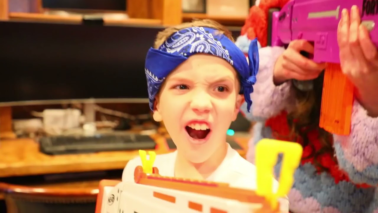 Twin Toys! Nerf War Reaper Returns With The Oracle! Omega Sends Triple Titans