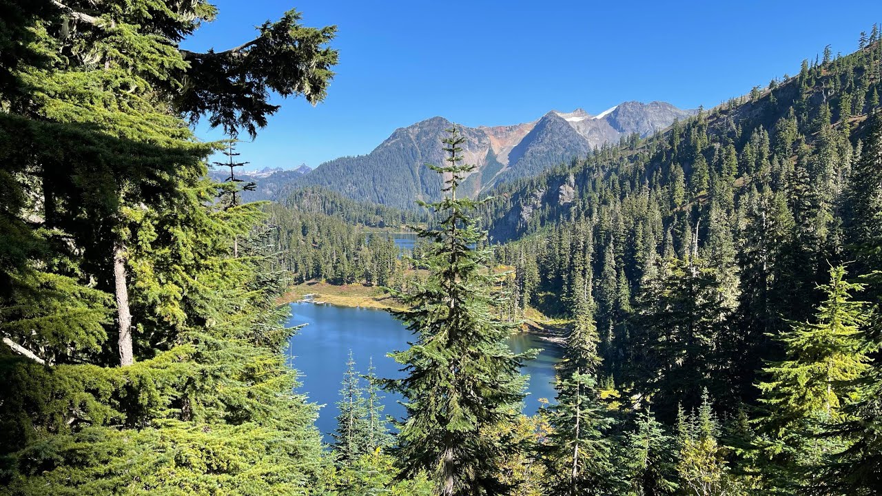 Hiking to Anderson and Watson Lakes