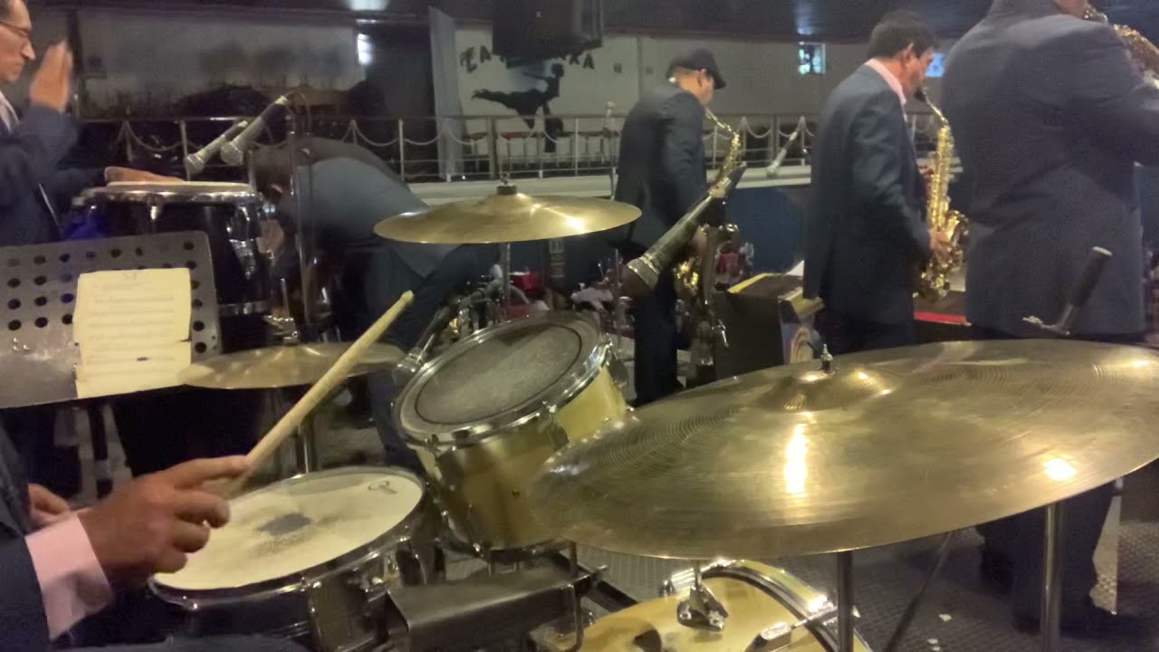 EL SOPRANO DE ORO, ORQUESTA CARLOS CAMPOS. EN VIVO.