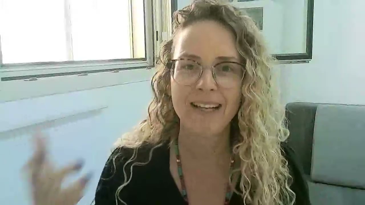 על נשנושים והרגלים עם אביטל שניאור