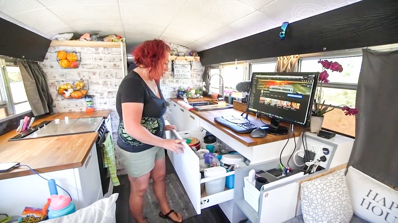 Families DIY School Bus Conversion - Fully Off Grid Tiny House