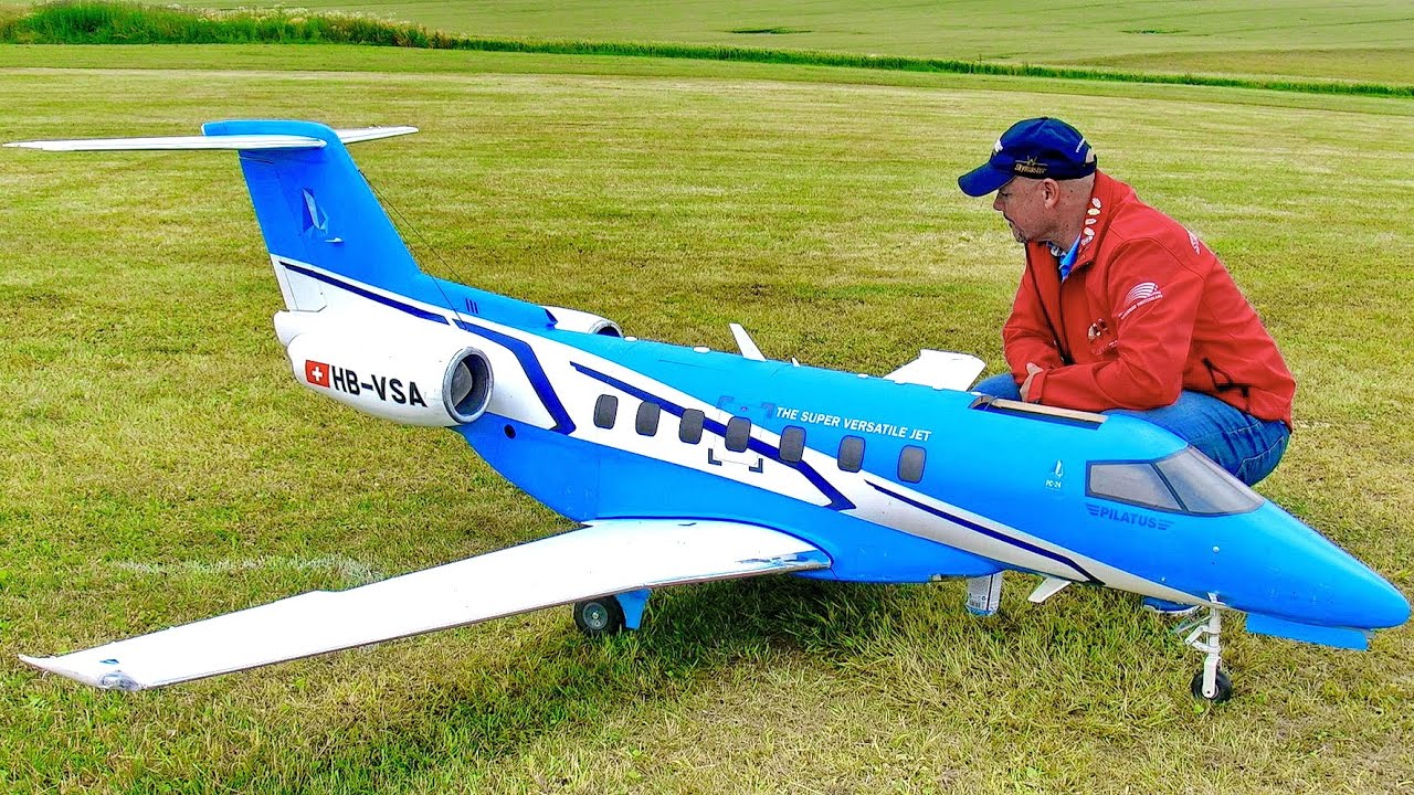 PILATUS PC-24 STUNNING !!! HUGE !!! RC SCALE MODEL TURBINE JET / FASCINATING FLIGHT DEMONSTRATION