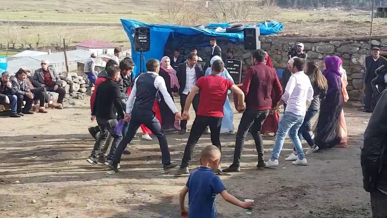 Ardahan köy düğünü ve oyunları (Yanlızçam Hasköy)