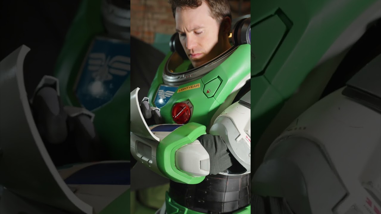 I made a Buzz Lightyear suit