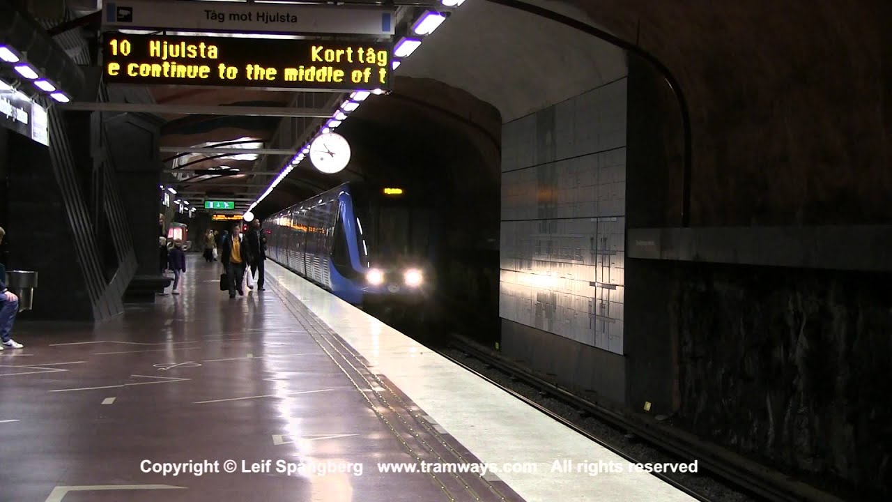 SL Tunnelbana tåg / Metro trains at Sundbybergs centrum station, Stockholm, Sweden