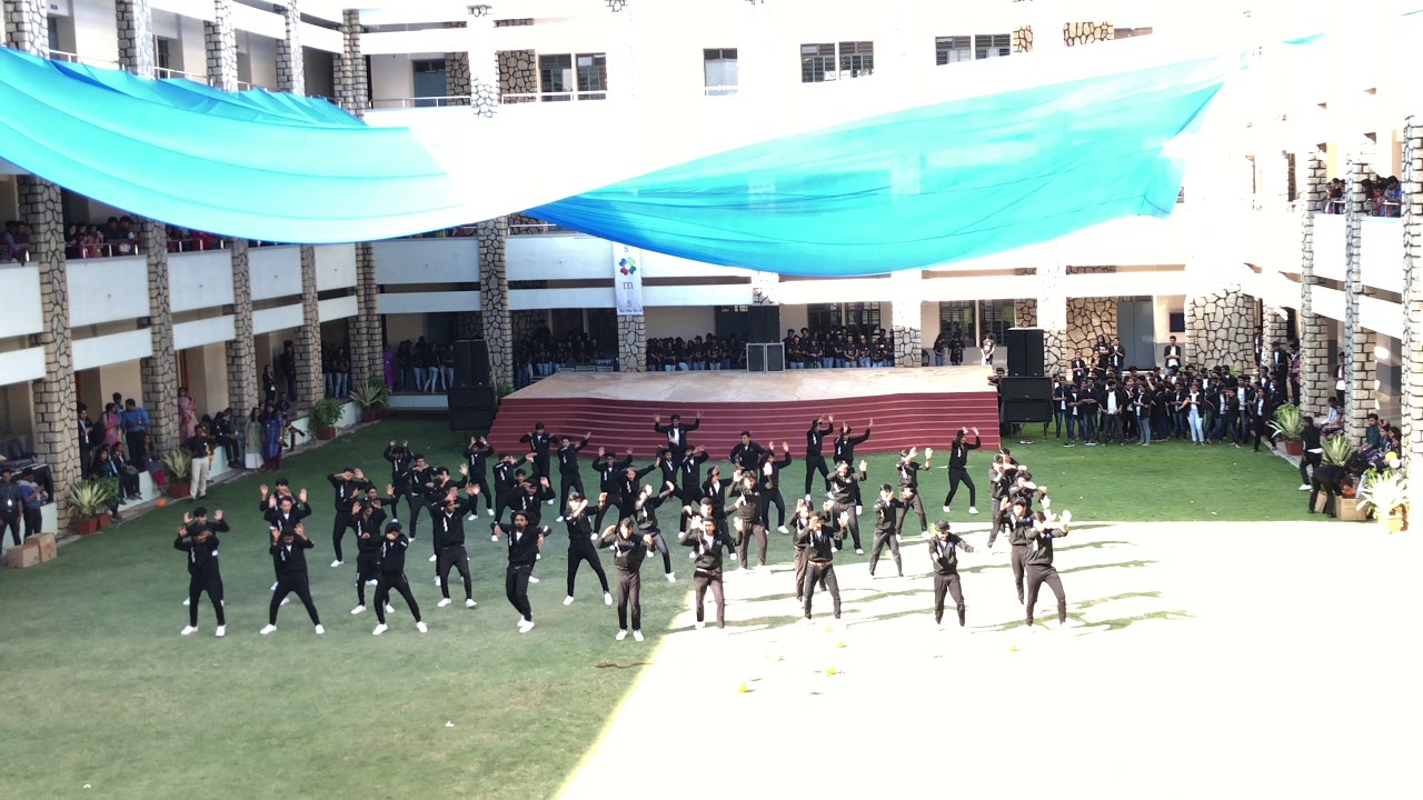 Team Love Swag Dance | Christ University Extravaganza 2018 Winners
