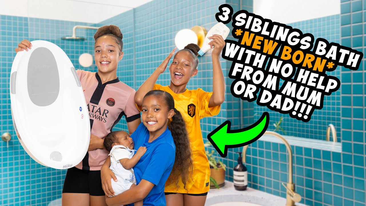 3 SIBLINGS BATH NEW BORN WITH NO HELP FROM MUM OR DAD!!!