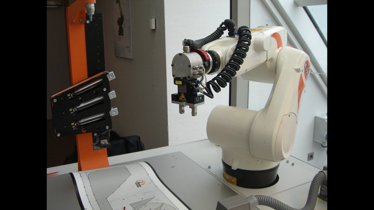 Real life automation with KUKA KR 5 SIXX