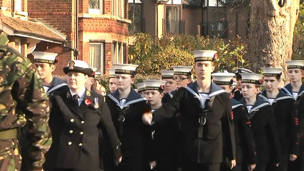 Lest we Forget - Bedford's Rememberance Day 2011