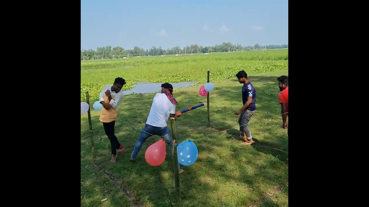 শব্দ করলেই দফায় দফায় লাঠির বাড়ি  || এই বছরের সেরা আজব খেলা 