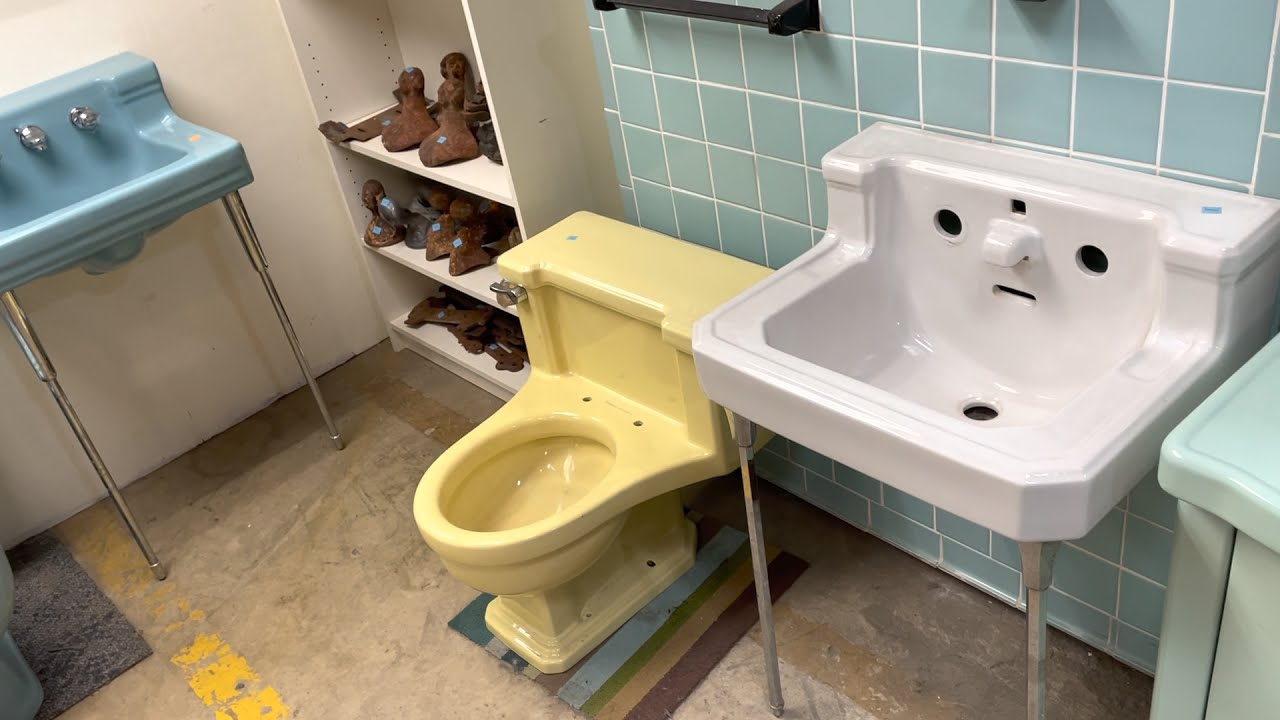 Vintage bathroom fixtures and hardware!