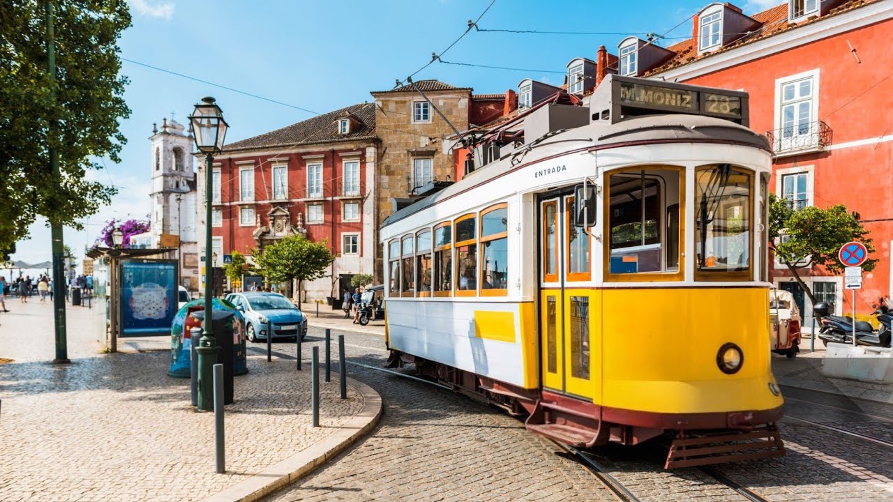 Experience Lisbon: A Walking Tour of Portugal's Vibrant Capital