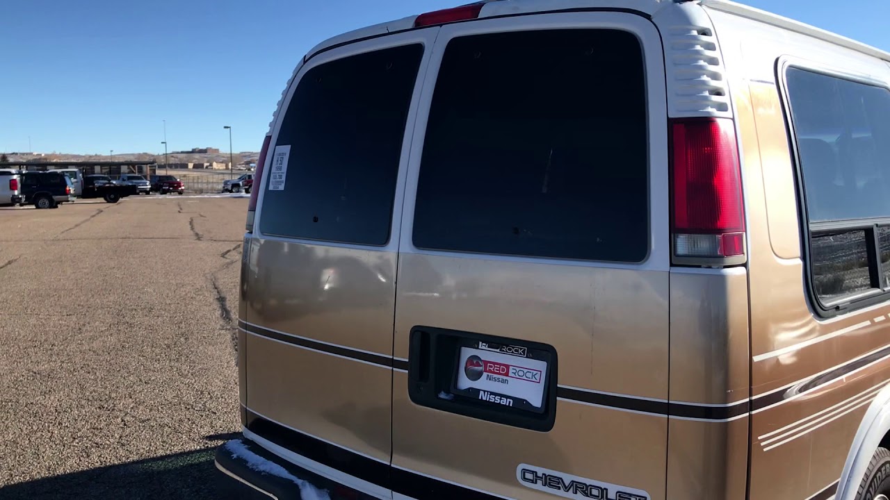PRE-OWNED 1998 CHEVROLET CHEVY CARGO VAN 1500 135