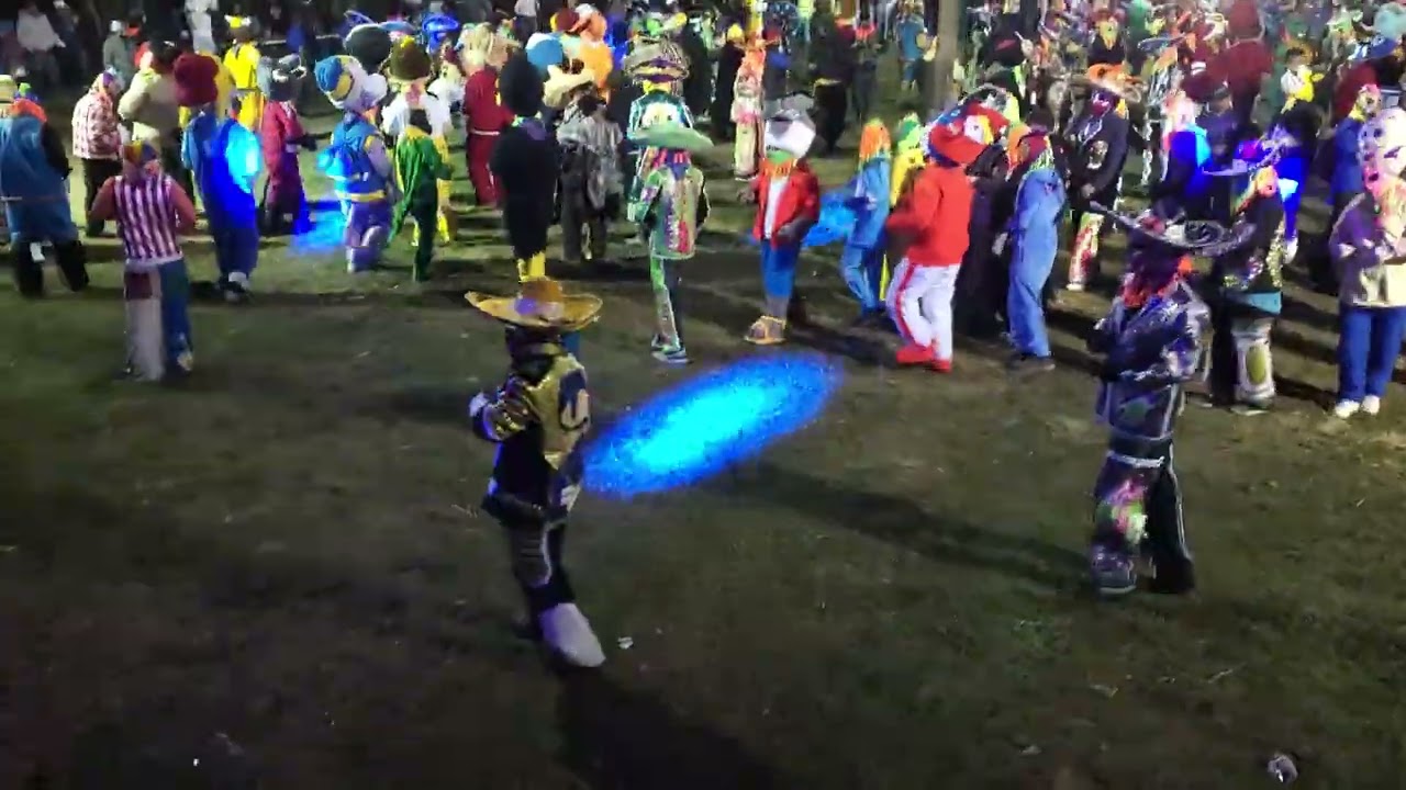 carnaval de  GNDHÓ  2024  con grupo seductor