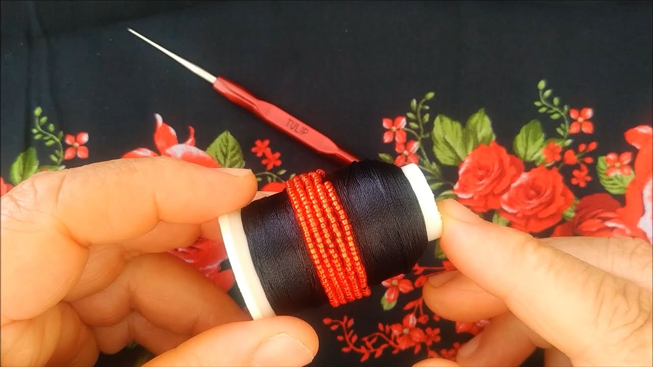 75) Göz alıcı bir model oldu: Kum boncuklu tığ oyası