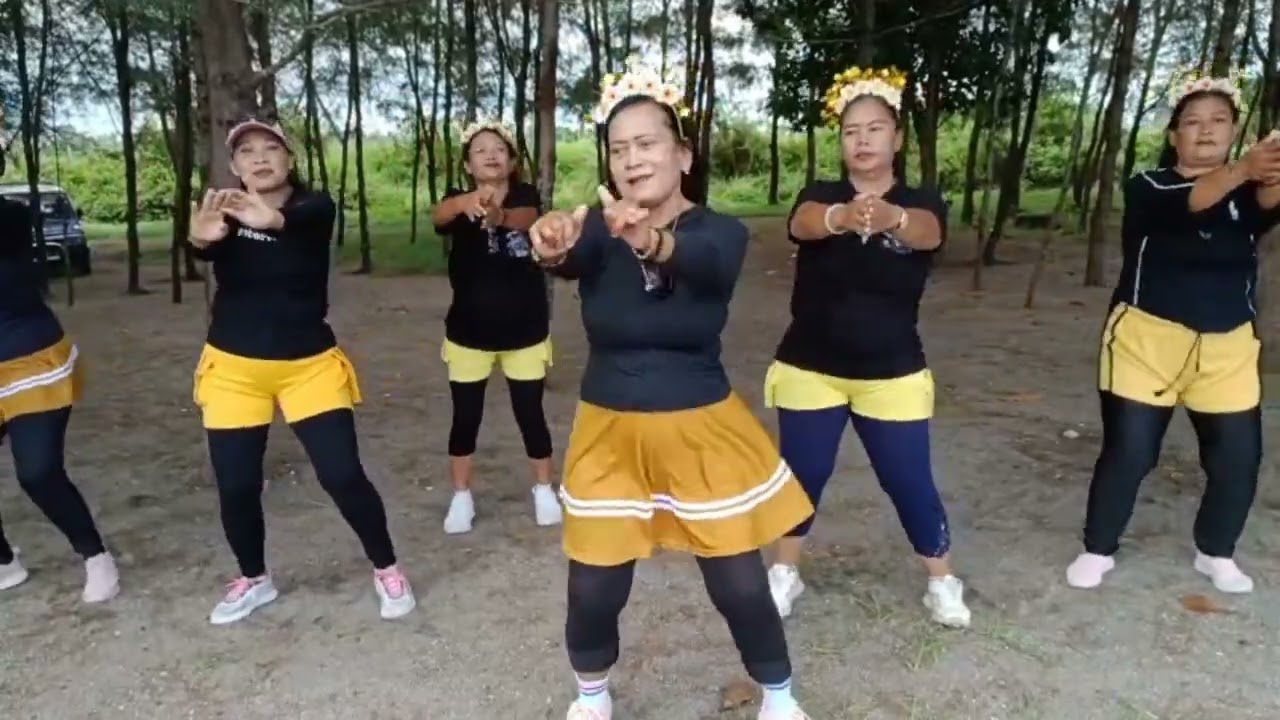 Mana suara saudara-saudara Bali🤗 Putri Bali by Ver'obic present #kreasi #bali #dance 