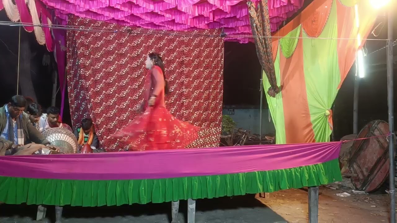 नजर से नजर मिली तो दिल में प्यार हुआ हो झुनकु को डांसर मास्टर धर्मराज नौटंकी पार्टी 